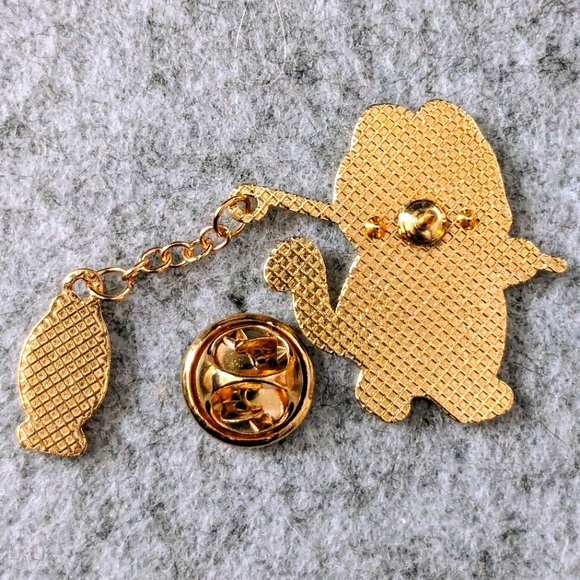 Fisher Cat Pin (catfish?) Enamel Lapel Brooch - Picture 2 of 3